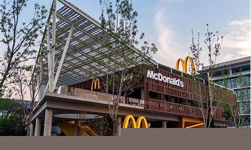 吐鲁番地区麦当劳餐厅特色与受欢迎原因揭秘